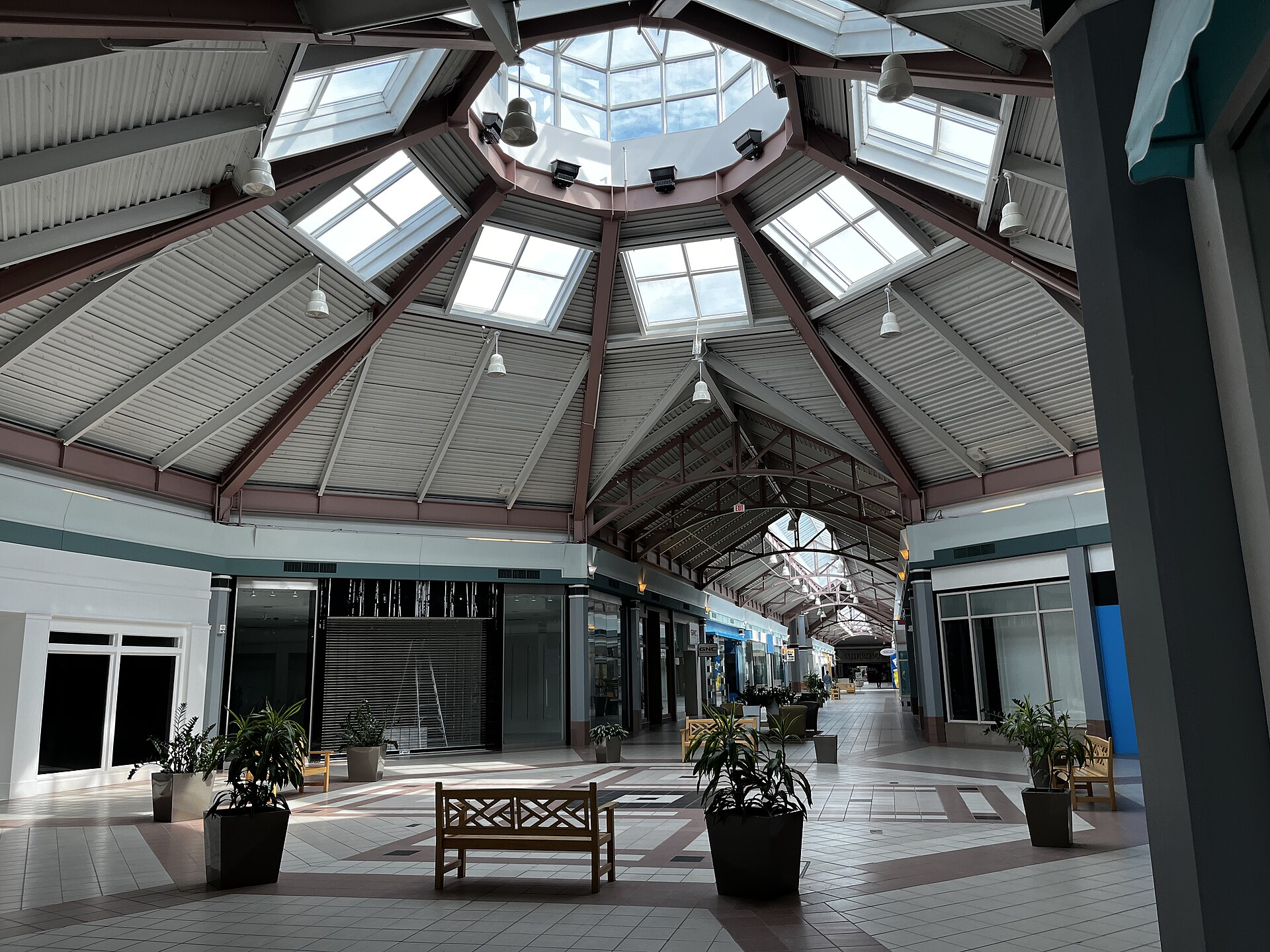 Skylit walkway